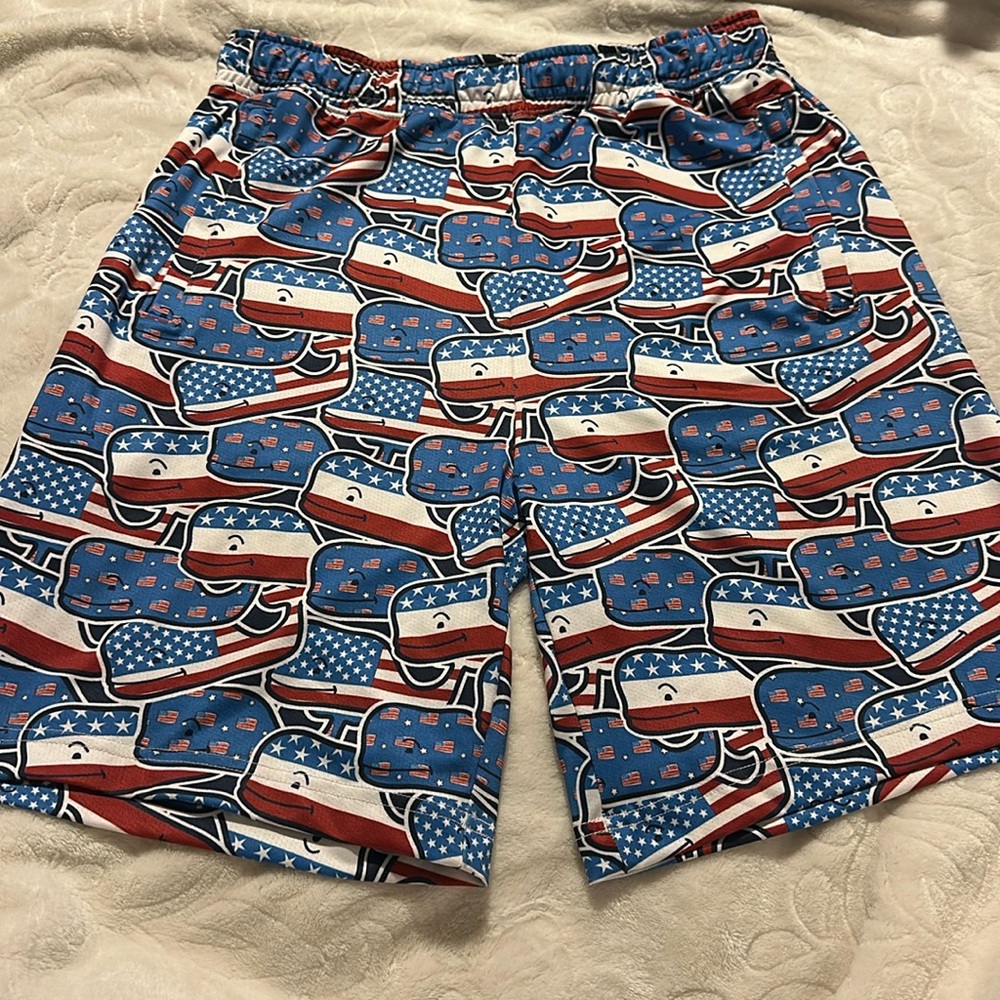 Vineyard Vines Boys' Performance Patriotic Printed Lacrosse Shorts Size XL 18